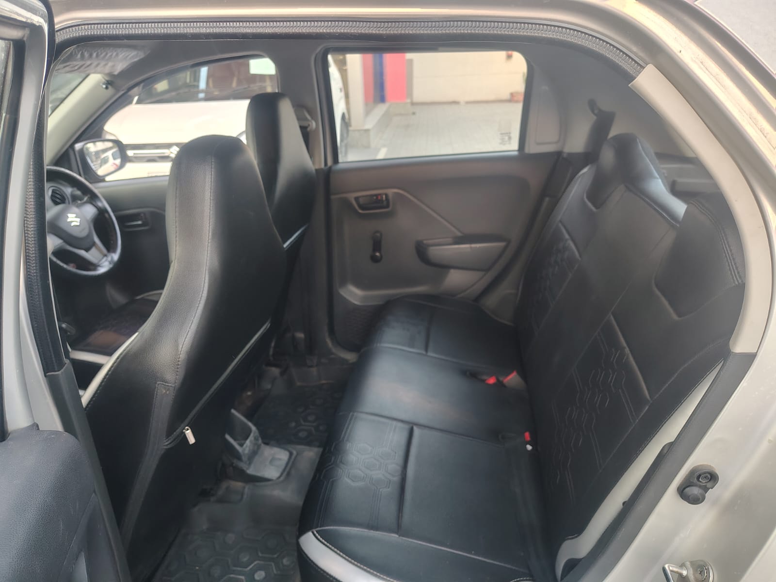 Maruti Suzuki Alto k-10 VXI