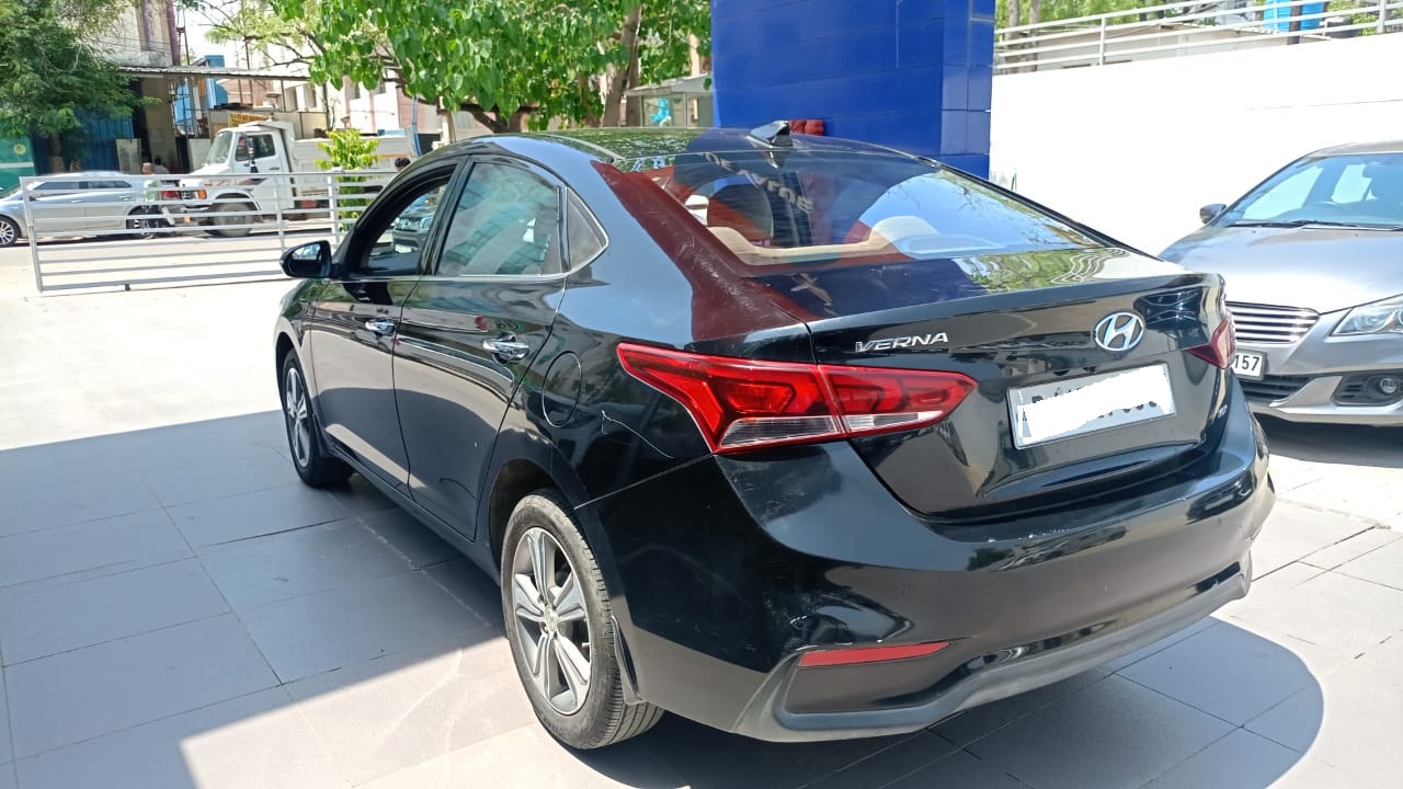 Hyundai Verna 1.6 SX
