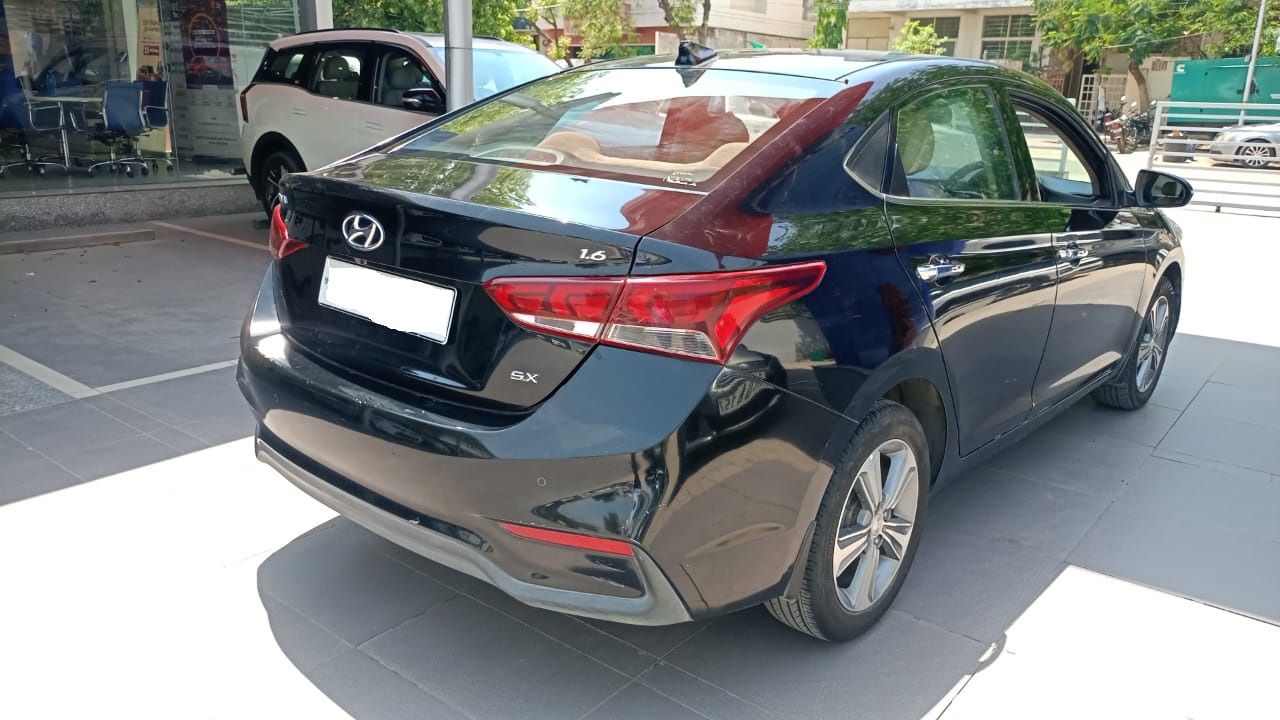 Hyundai Verna 1.6 SX