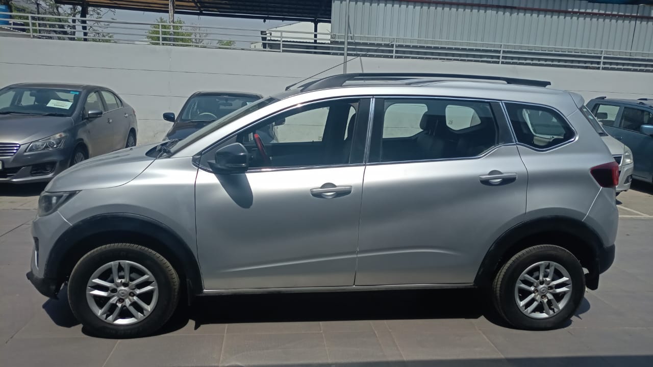 Renault Triber RXT MT