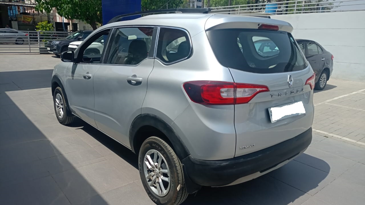 Renault Triber RXT MT