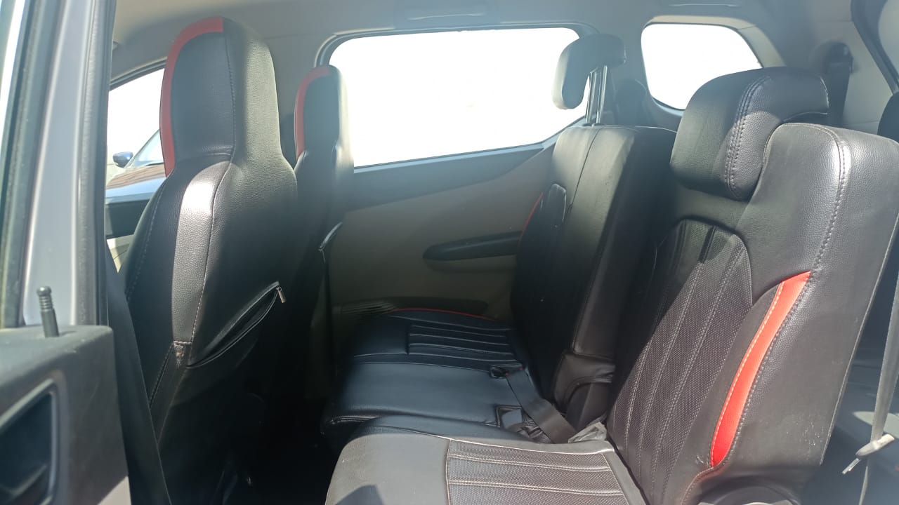 Renault Triber RXT MT
