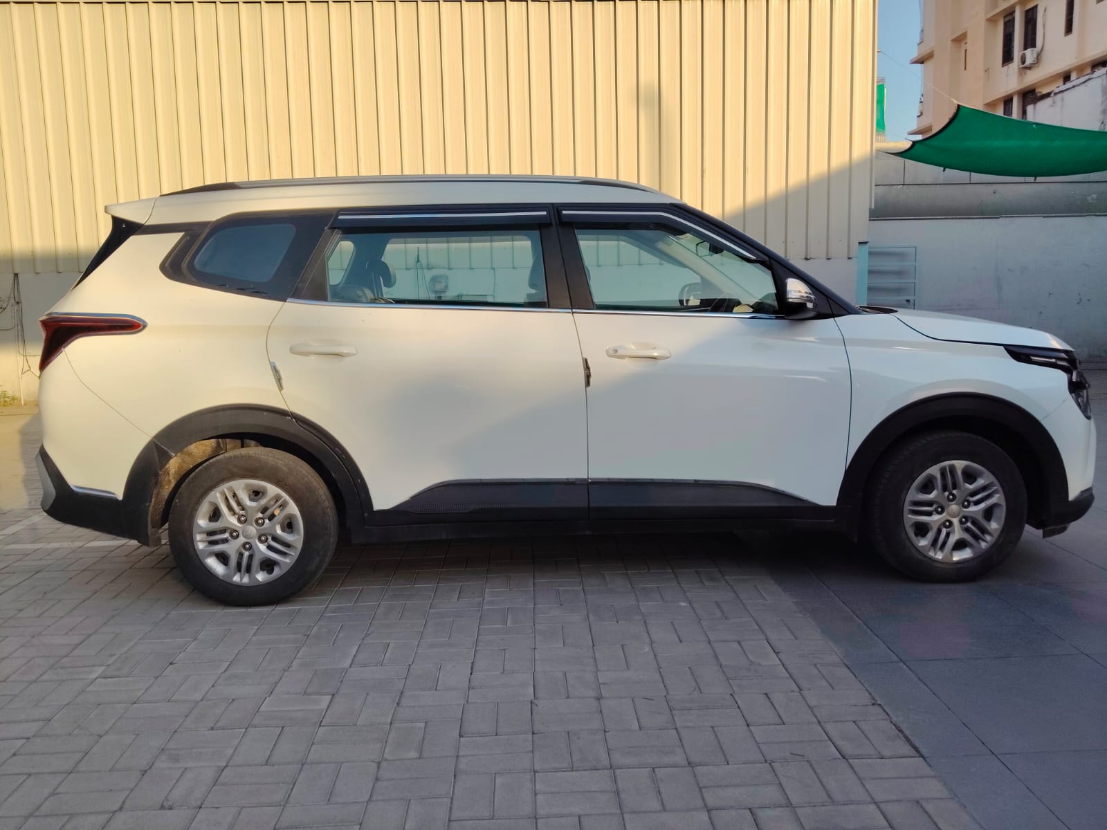 Kia Carens G MT