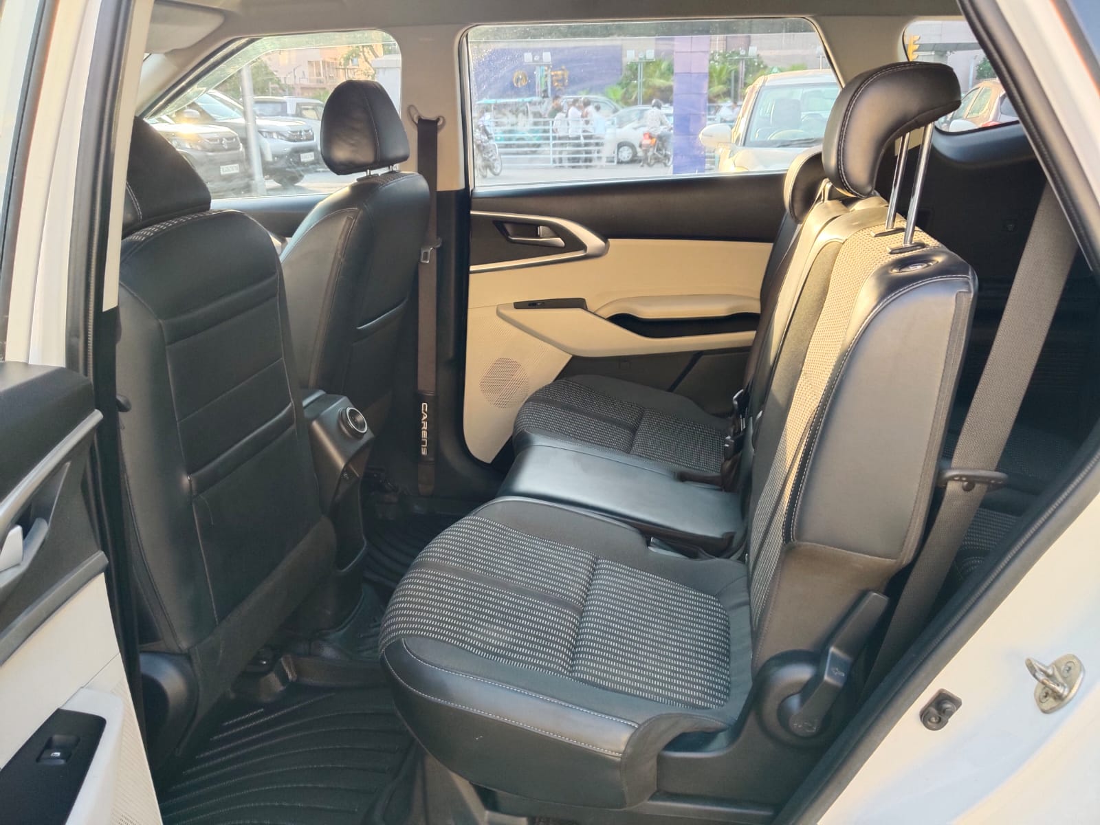 Kia Carens G MT
