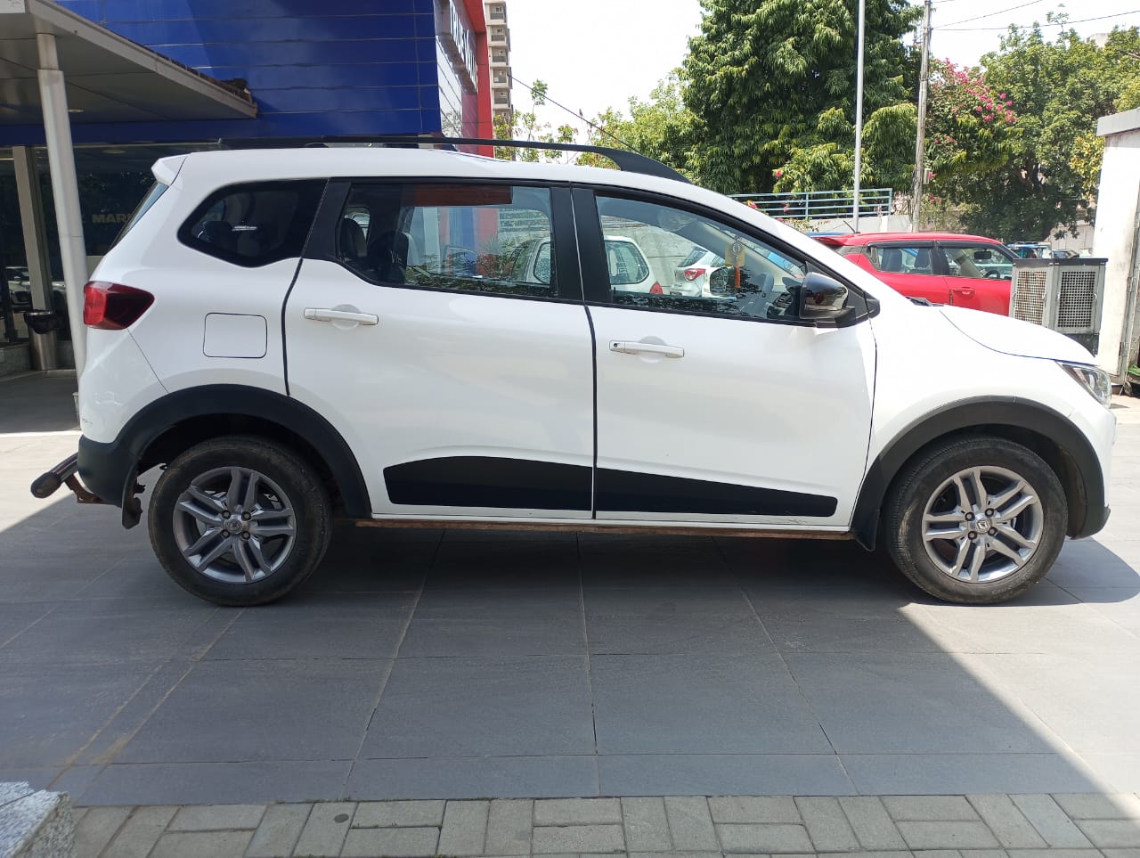 Renault Triber RXT MT