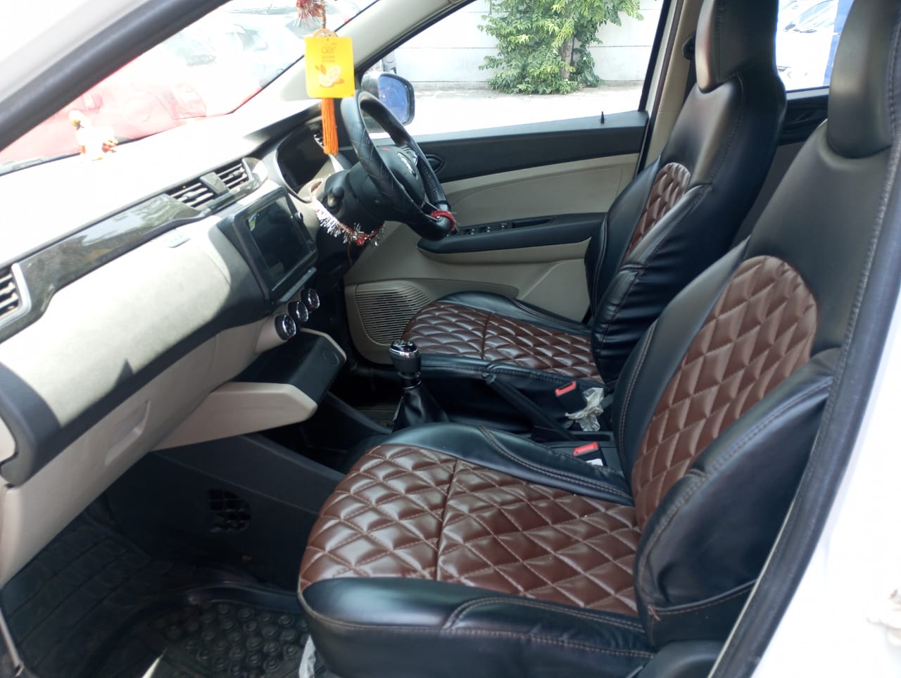 Renault Triber RXT MT