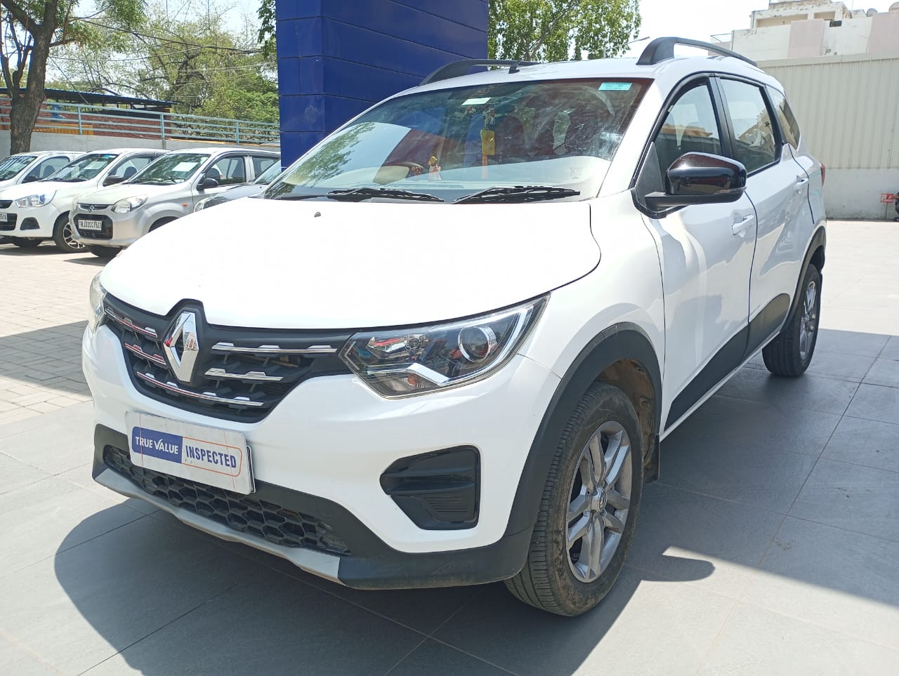 Renault Triber RXT MT