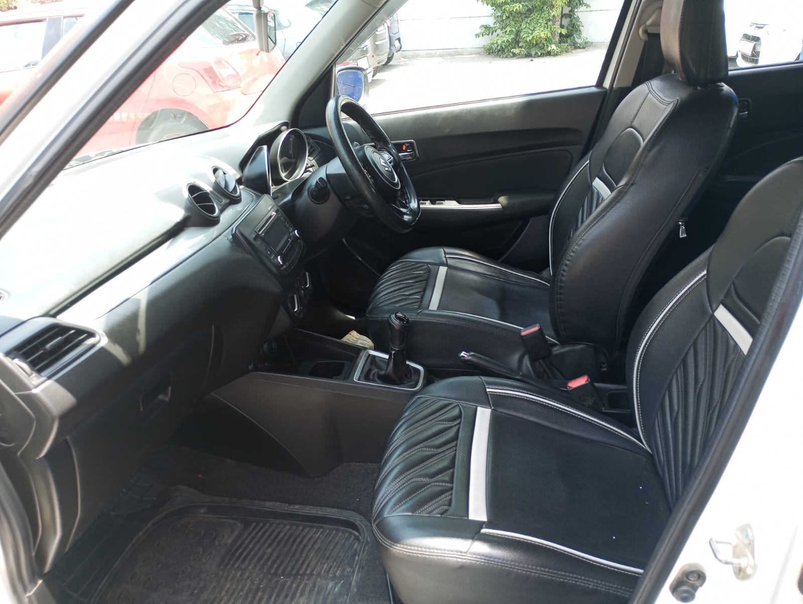 Maruti Suzuki Swift VXI