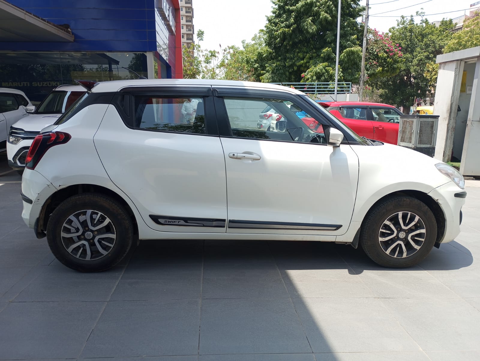 Maruti Suzuki Swift VXI