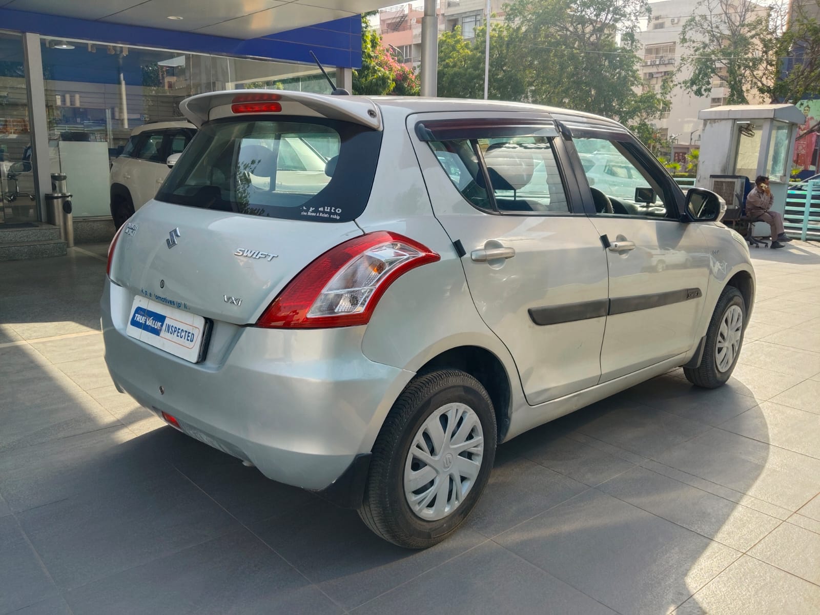 Maruti Suzuki Swift vxi