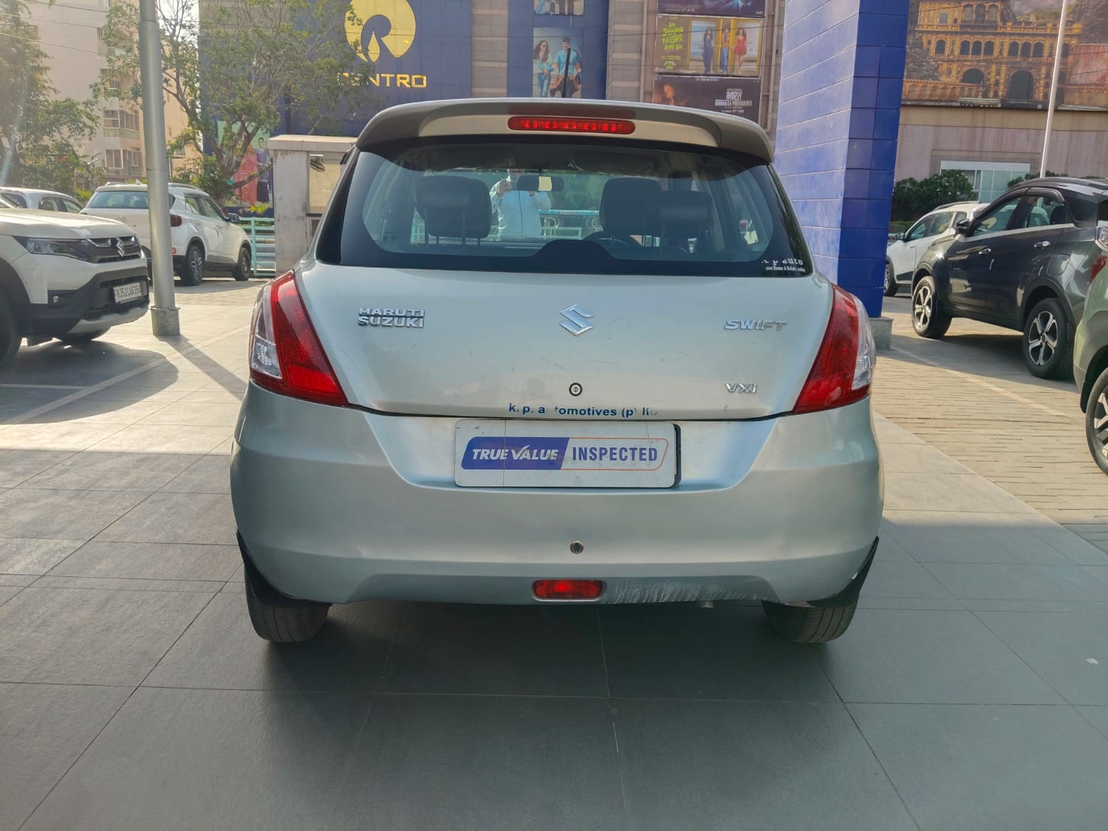 Maruti Suzuki Swift vxi