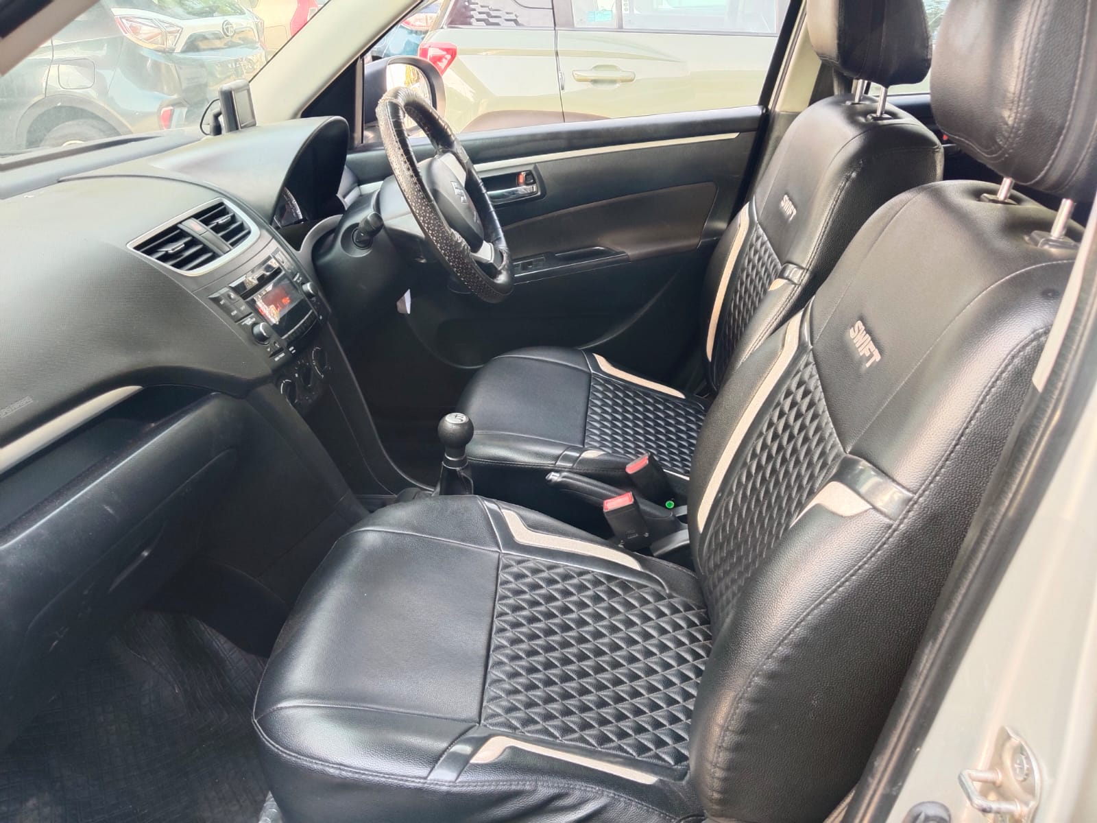 Maruti Suzuki Swift vxi