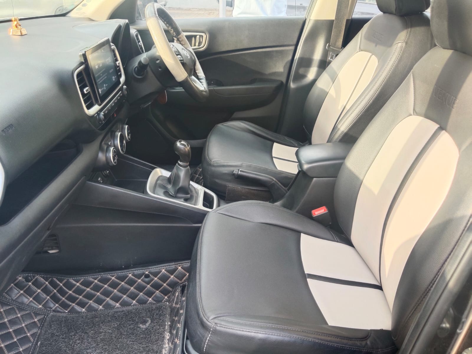 Hyundai Venue S+