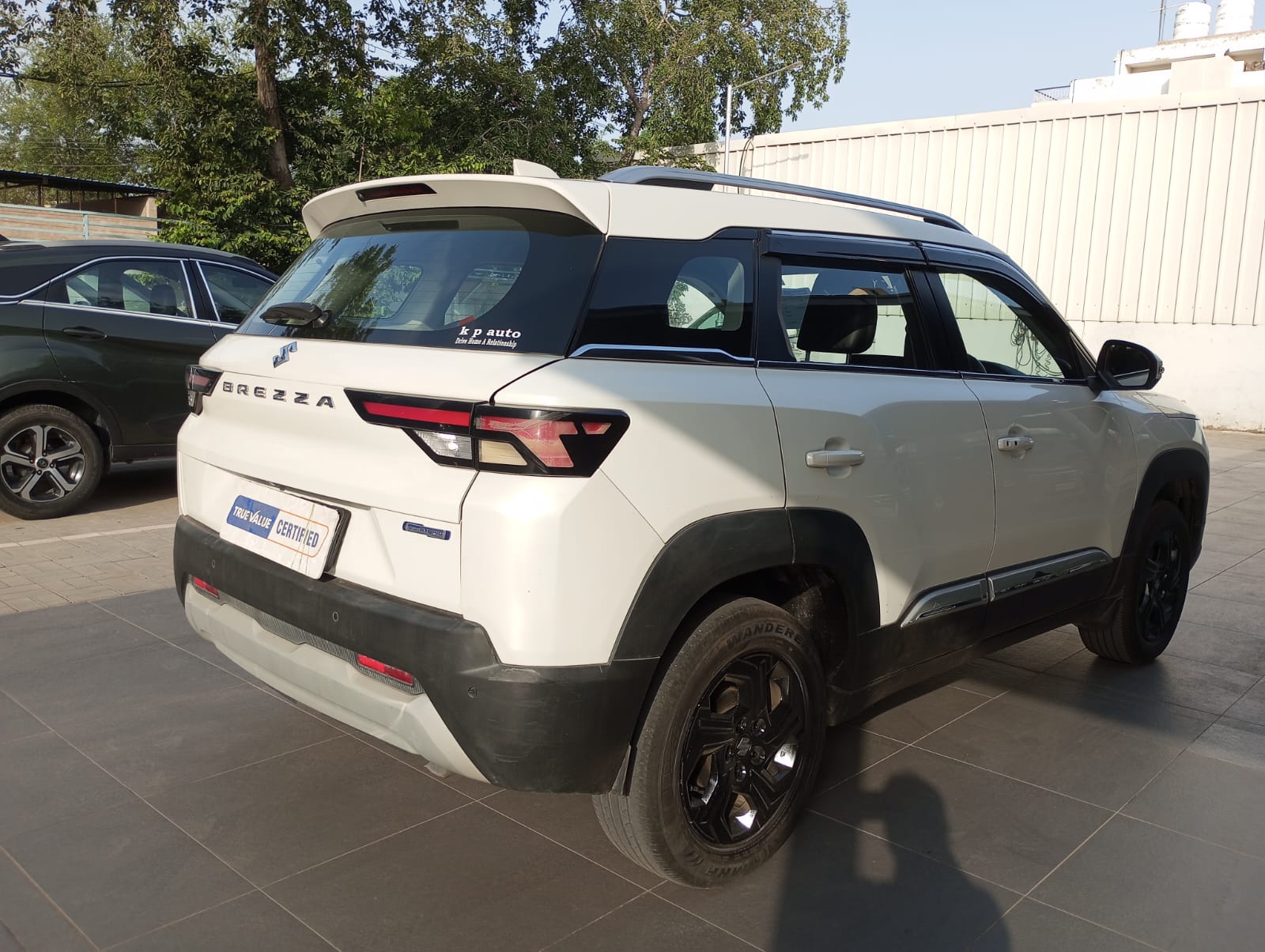 Maruti Suzuki Brezza Smart Hybrid zxi o
