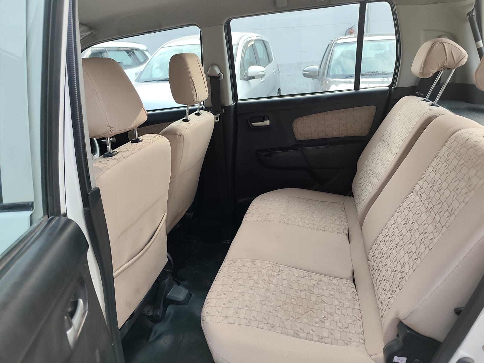 Maruti Suzuki Wagon R VXI AMT