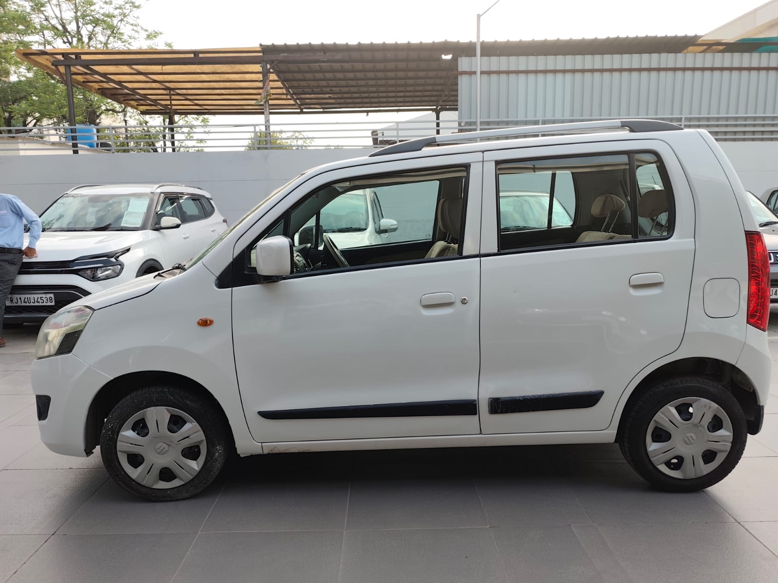 Maruti Suzuki Wagon R VXI AMT