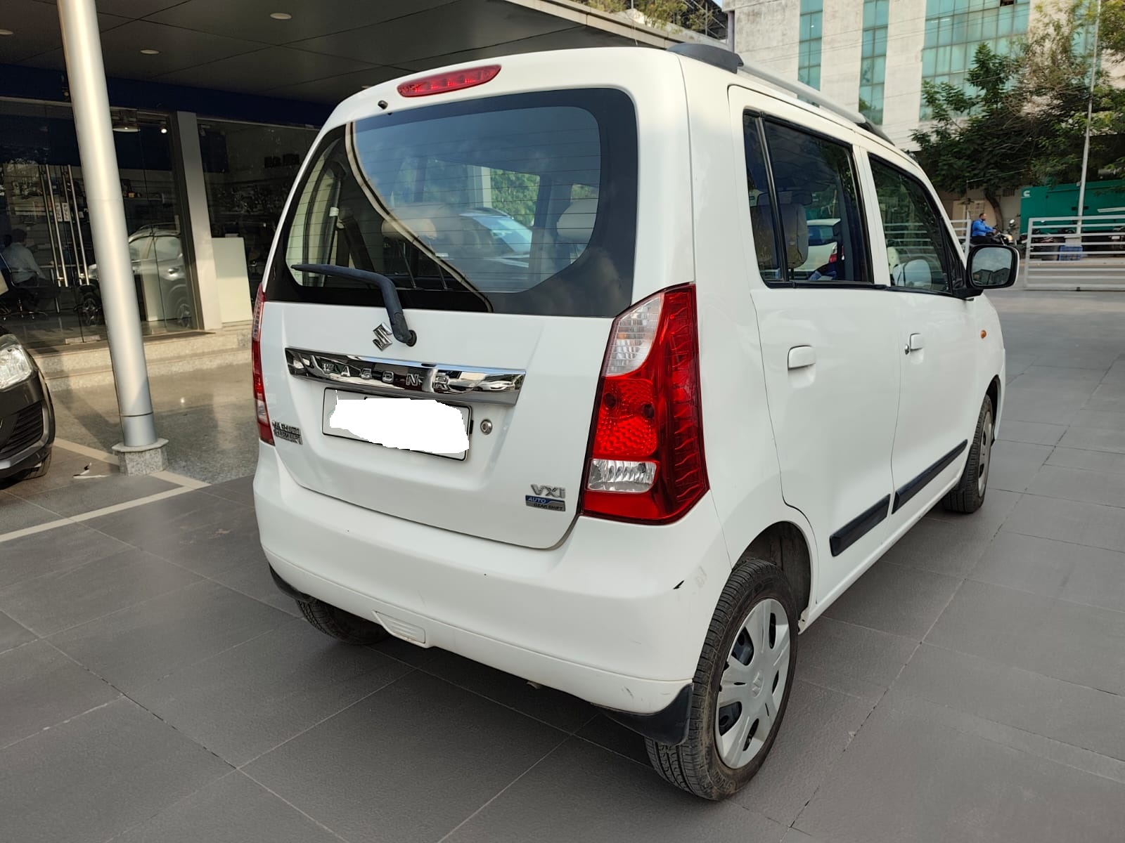 Maruti Suzuki Wagon R VXI AMT