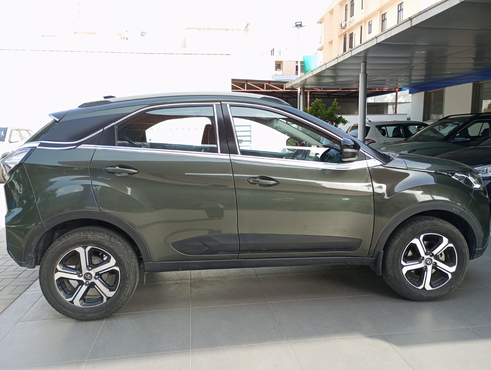 Tata Nexon xz+ s