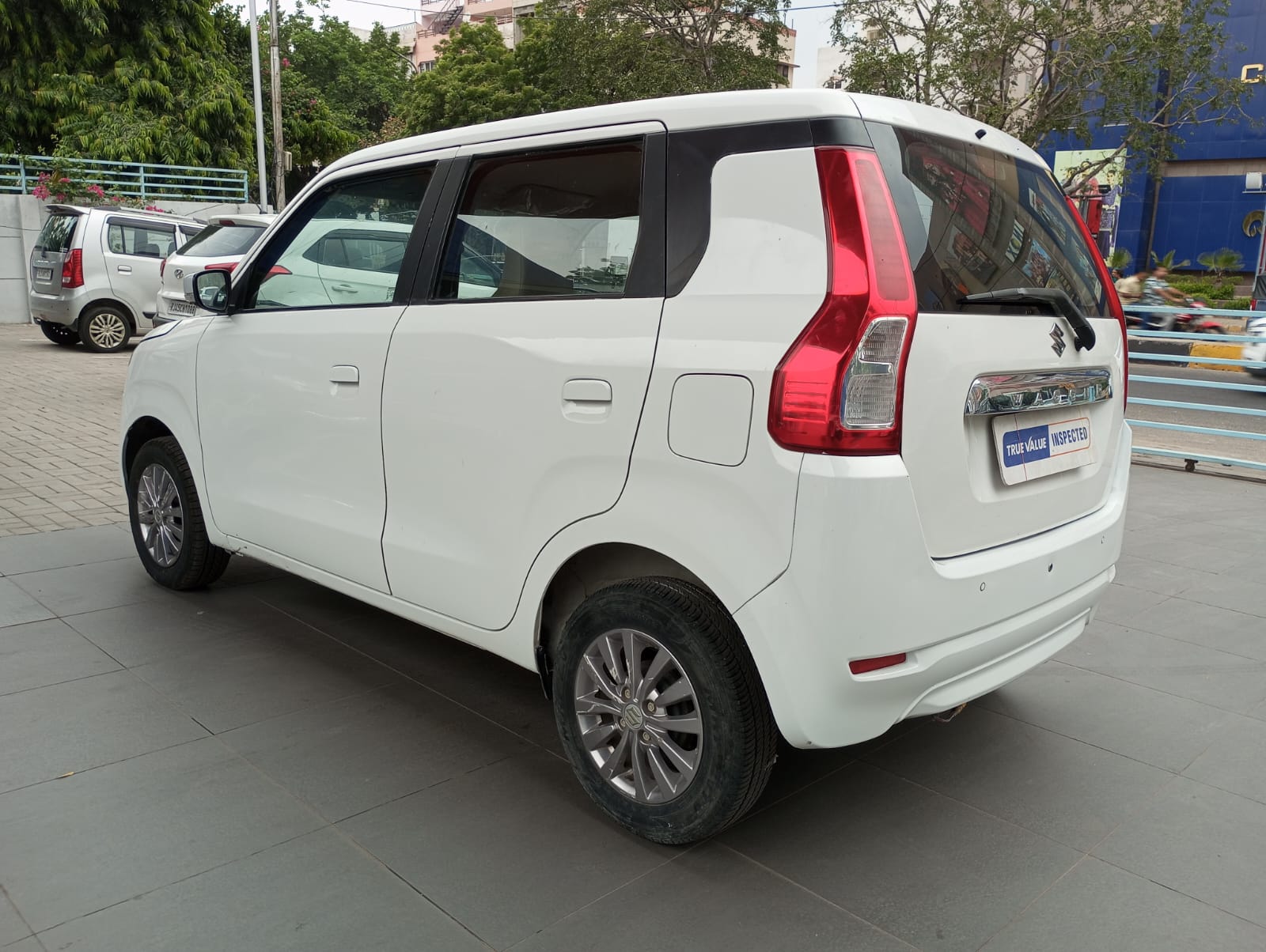 Maruti Suzuki Wagonr Zxi Ags 1 2L