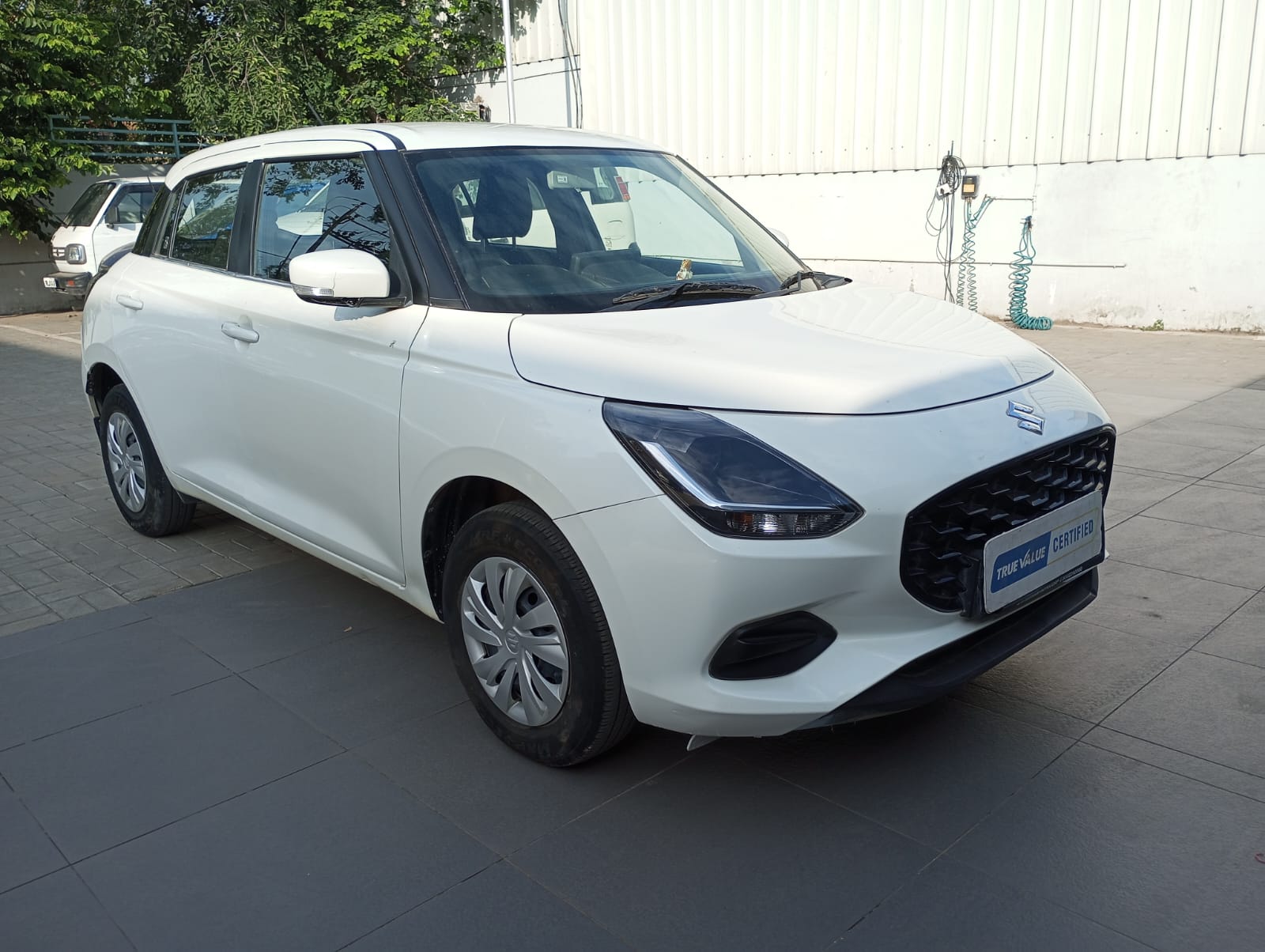 Maruti Suzuki Swift Vxi