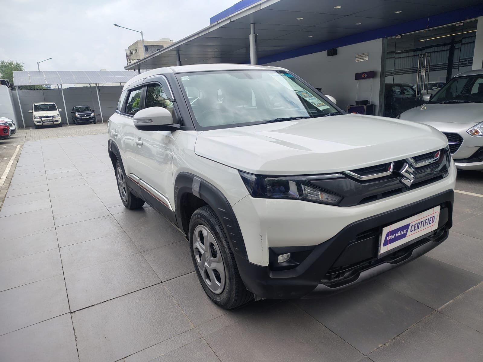 Maruti Suzuki Brezza vxi
