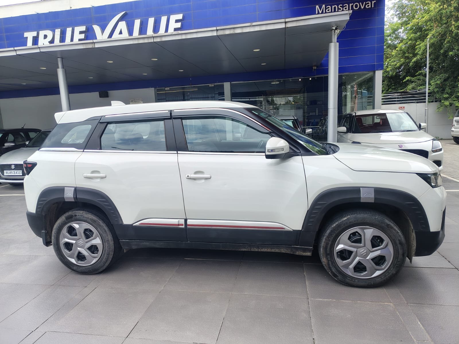 Maruti Suzuki Brezza vxi