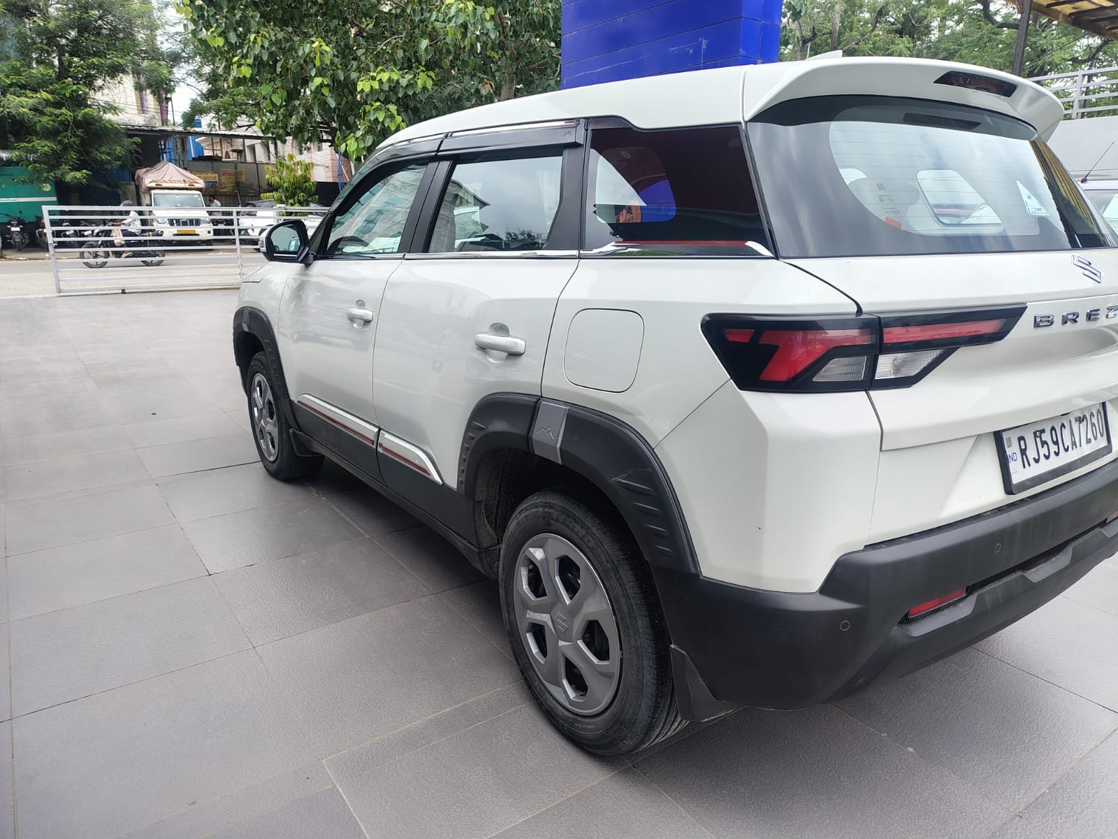Maruti Suzuki Brezza vxi