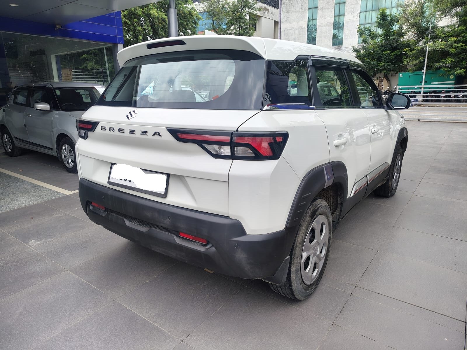 Maruti Suzuki Brezza vxi