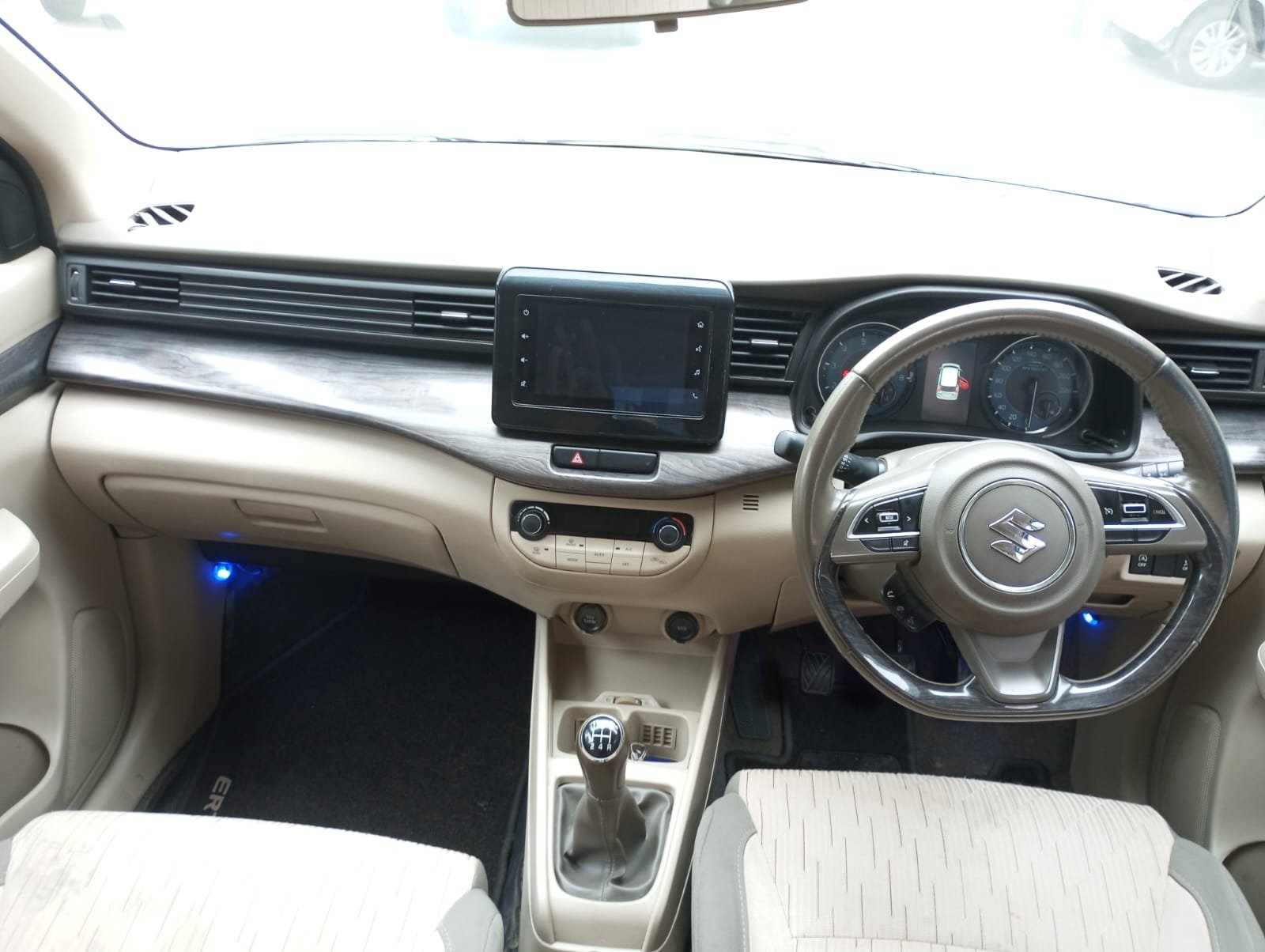 Maruti Suzuki Ertiga Smart Hybrid Zxi+
