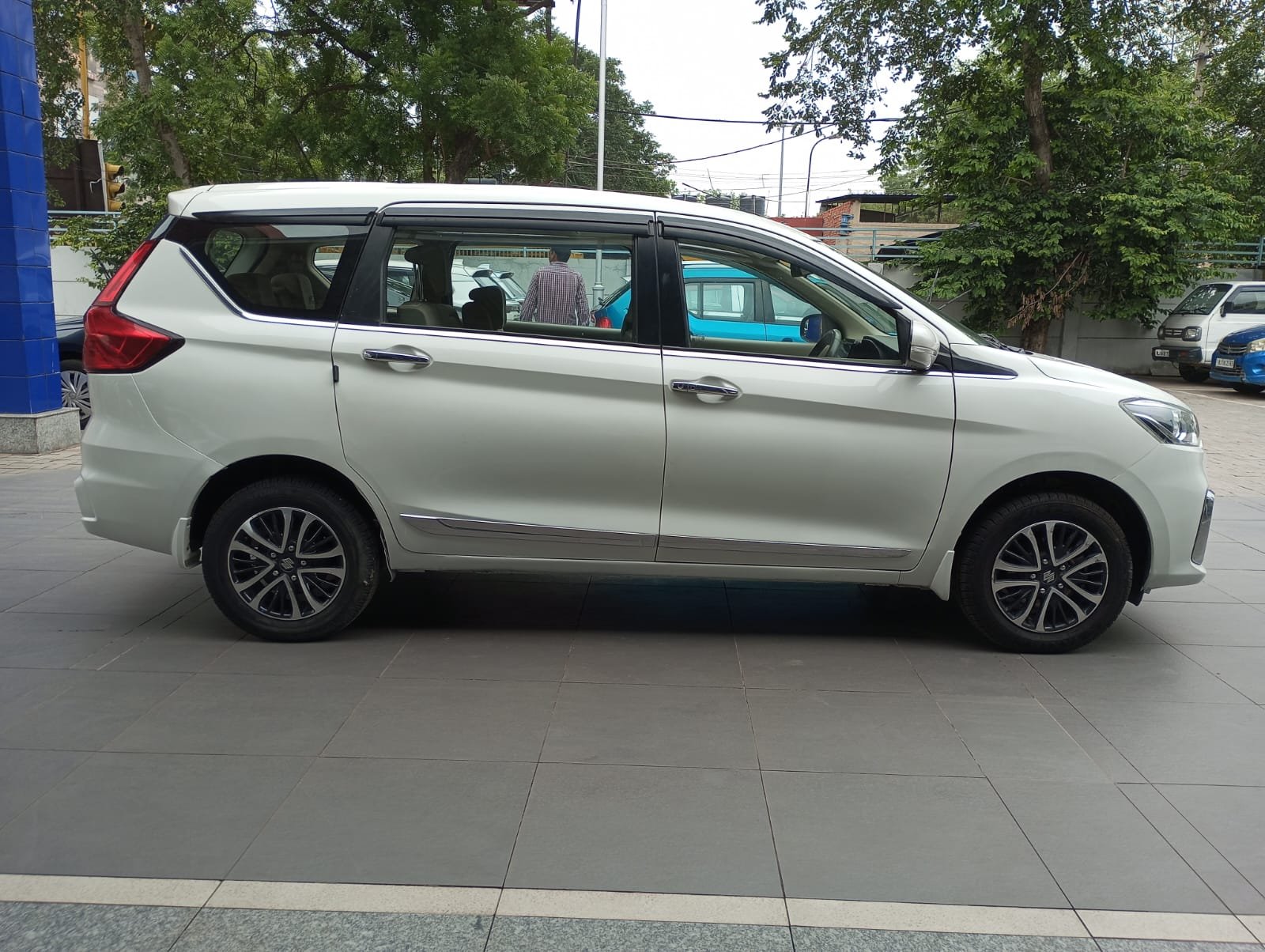 Maruti Suzuki Ertiga Smart Hybrid Zxi+