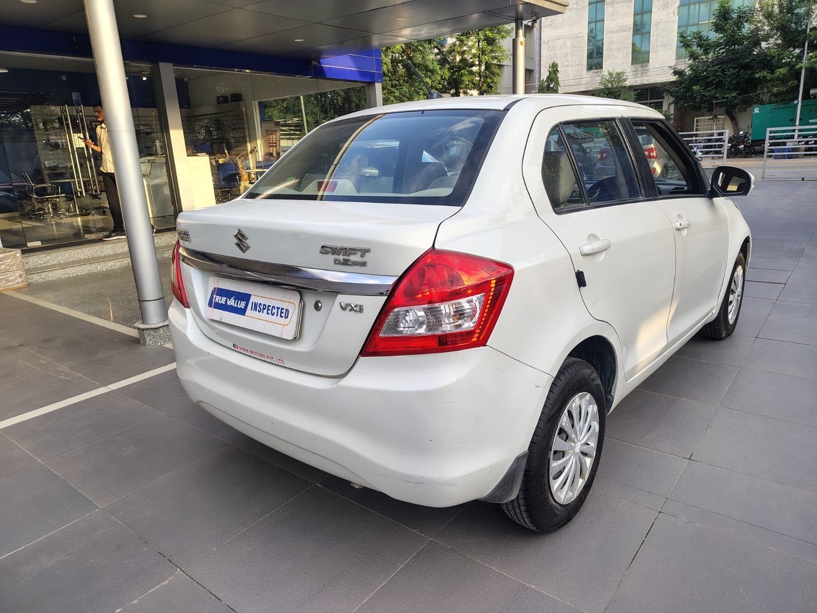 Maruti Suzuki Swift Dzire VXI