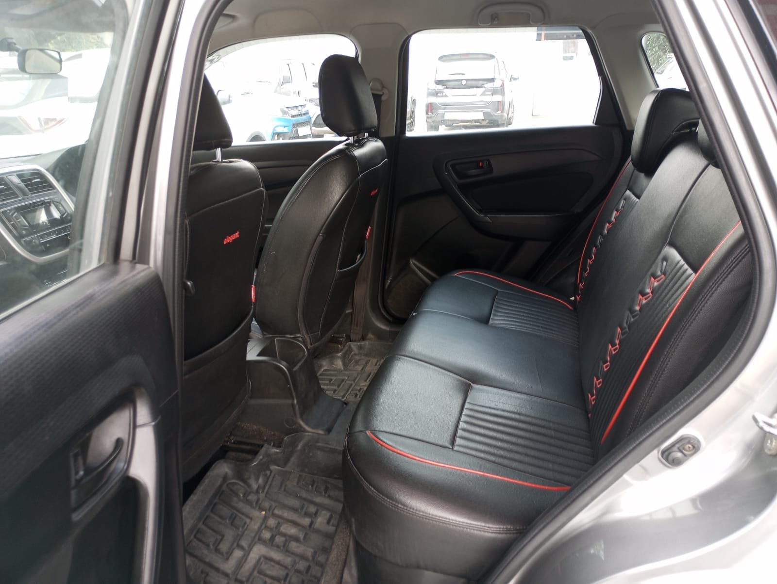 Maruti Suzuki V Brezza Vxi