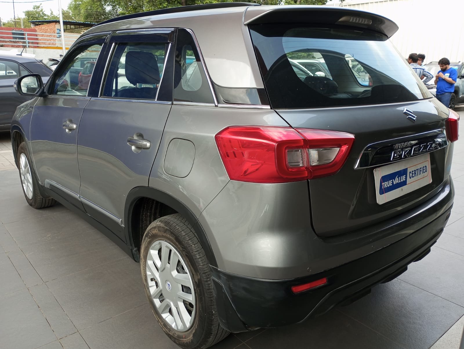 Maruti Suzuki V Brezza Vxi