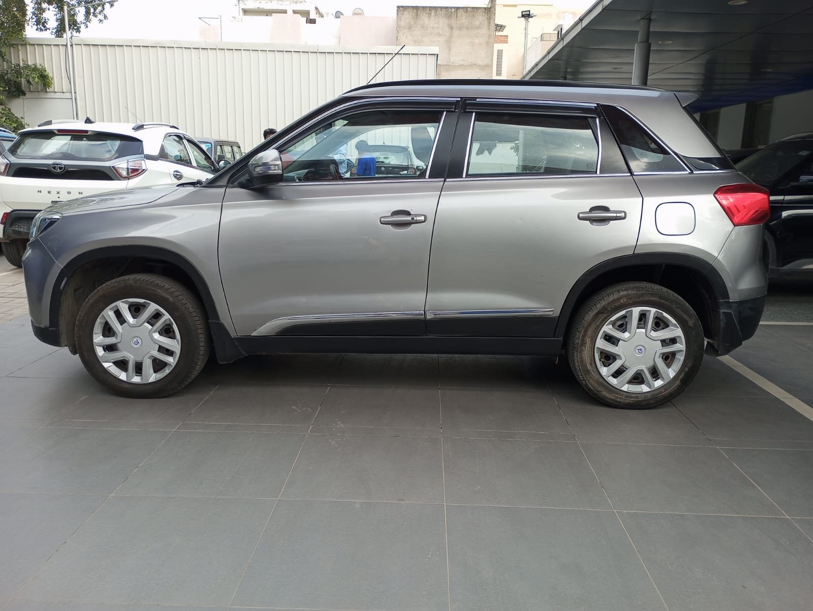 Maruti Suzuki V Brezza Vxi