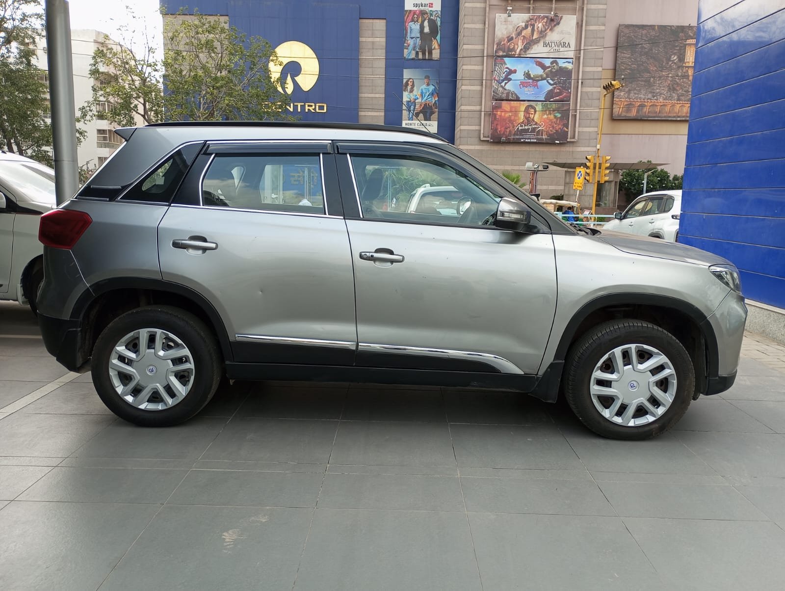 Maruti Suzuki V Brezza Vxi
