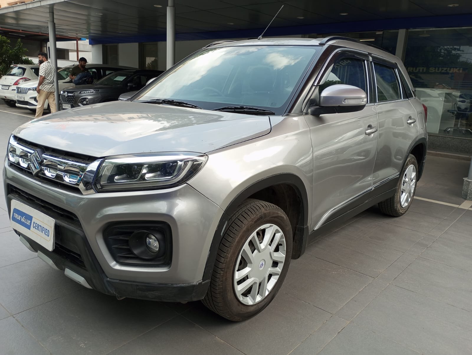 Maruti Suzuki V Brezza Vxi