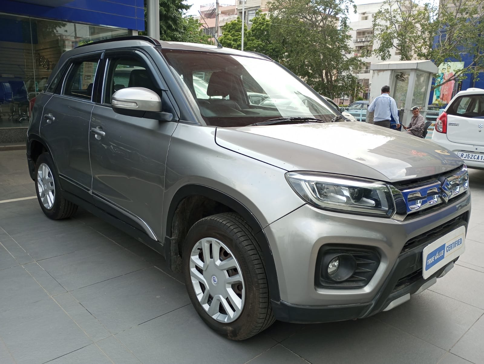 Maruti Suzuki V Brezza Vxi
