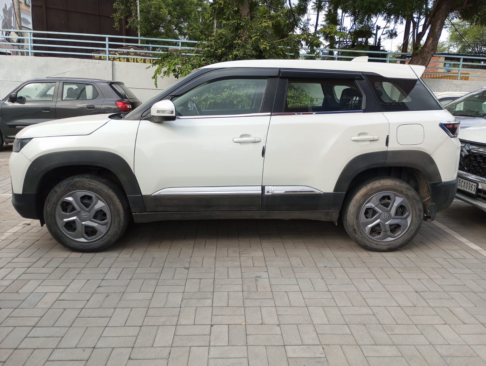 Maruti Suzuki Brezza Vxi