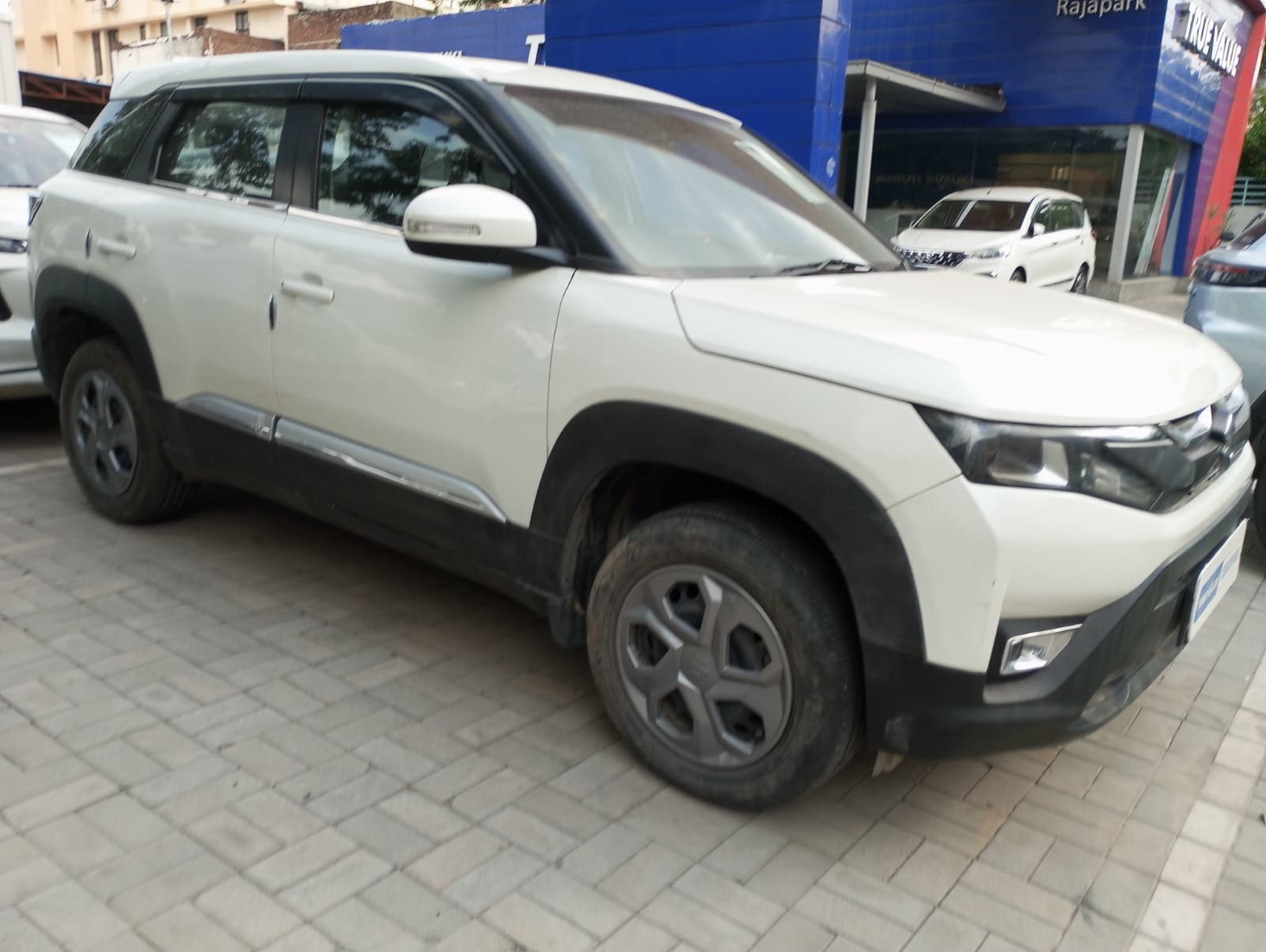 Maruti Suzuki Brezza Vxi