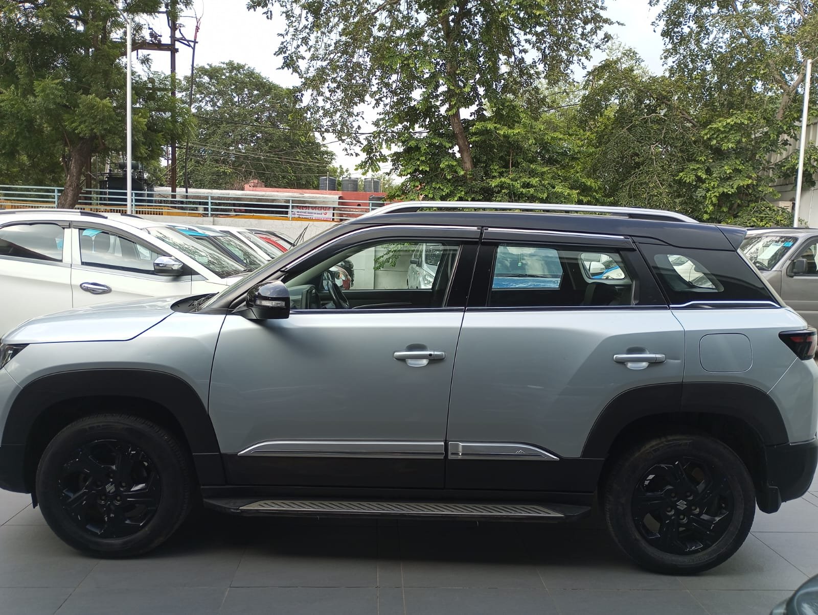 Maruti Suzuki Brezza Zxi O Cng