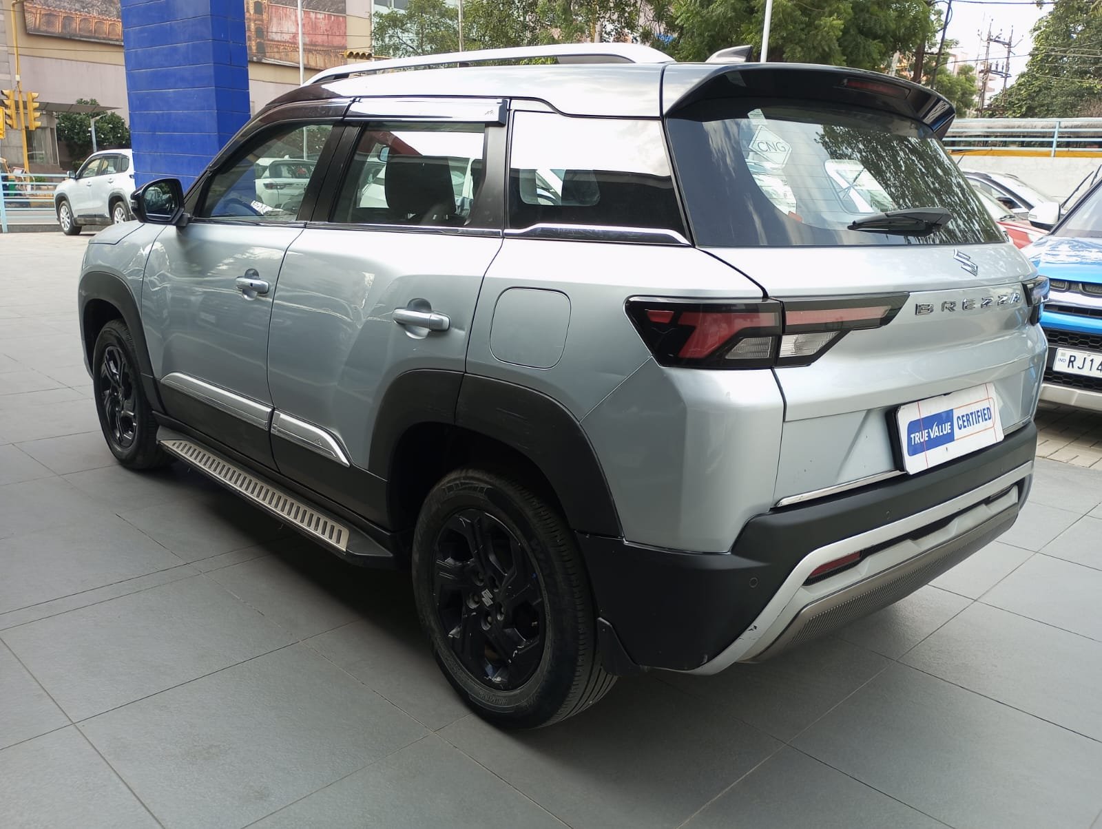 Maruti Suzuki Brezza Zxi O Cng