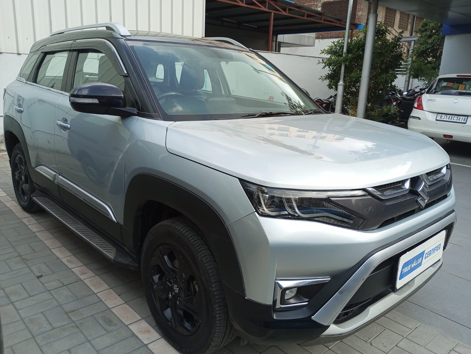 Maruti Suzuki Brezza Zxi O Cng