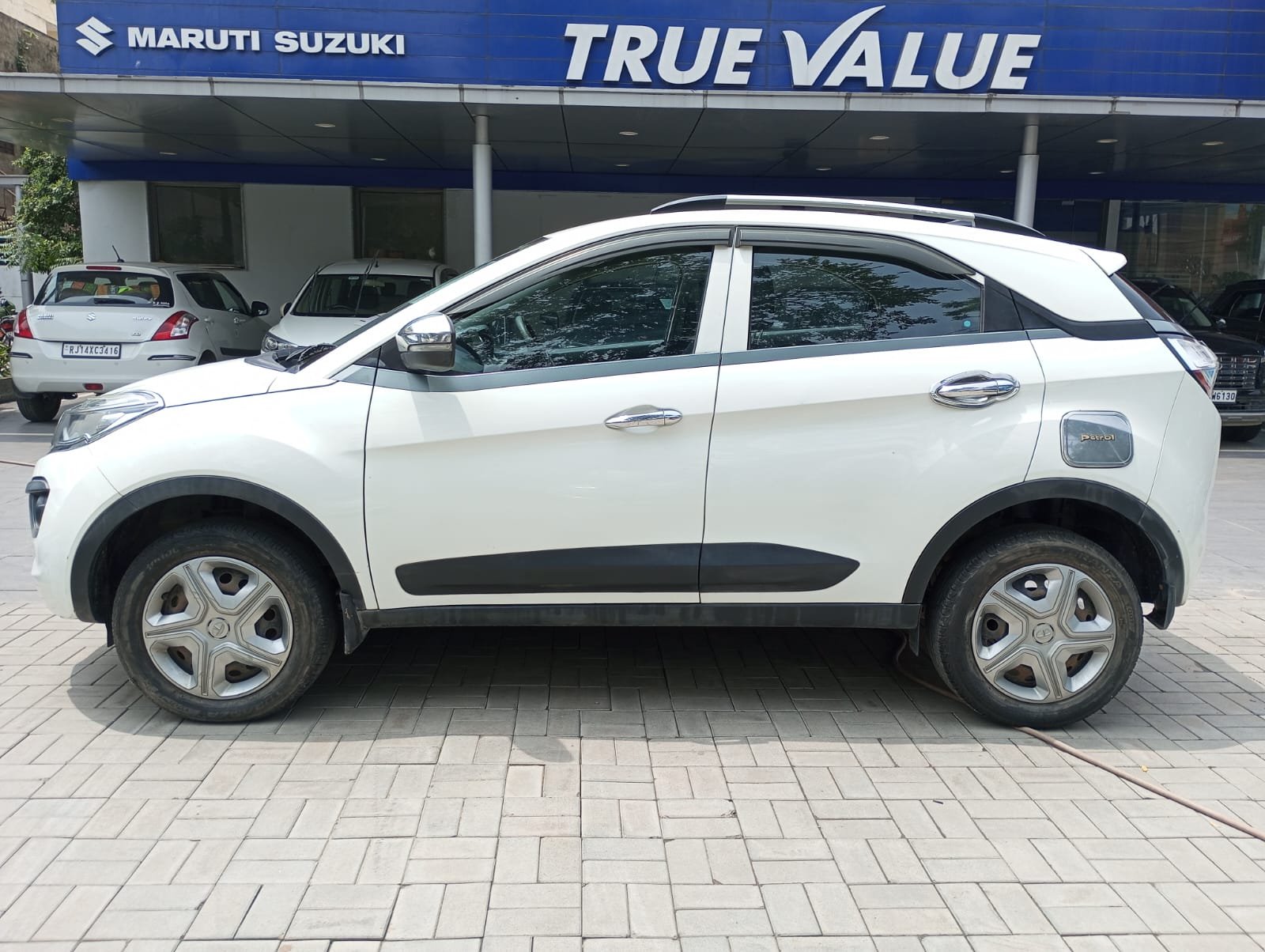 Tata Motor Tata Nexon XE 1.2 RTN BS4