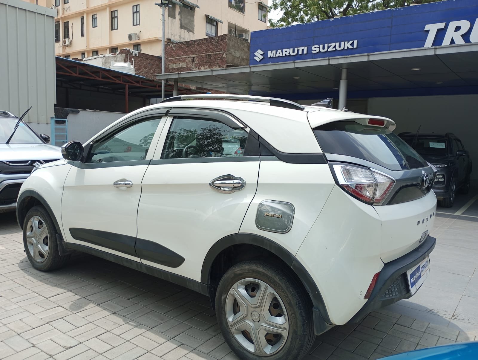 Tata Motor Tata Nexon XE 1.2 RTN BS4