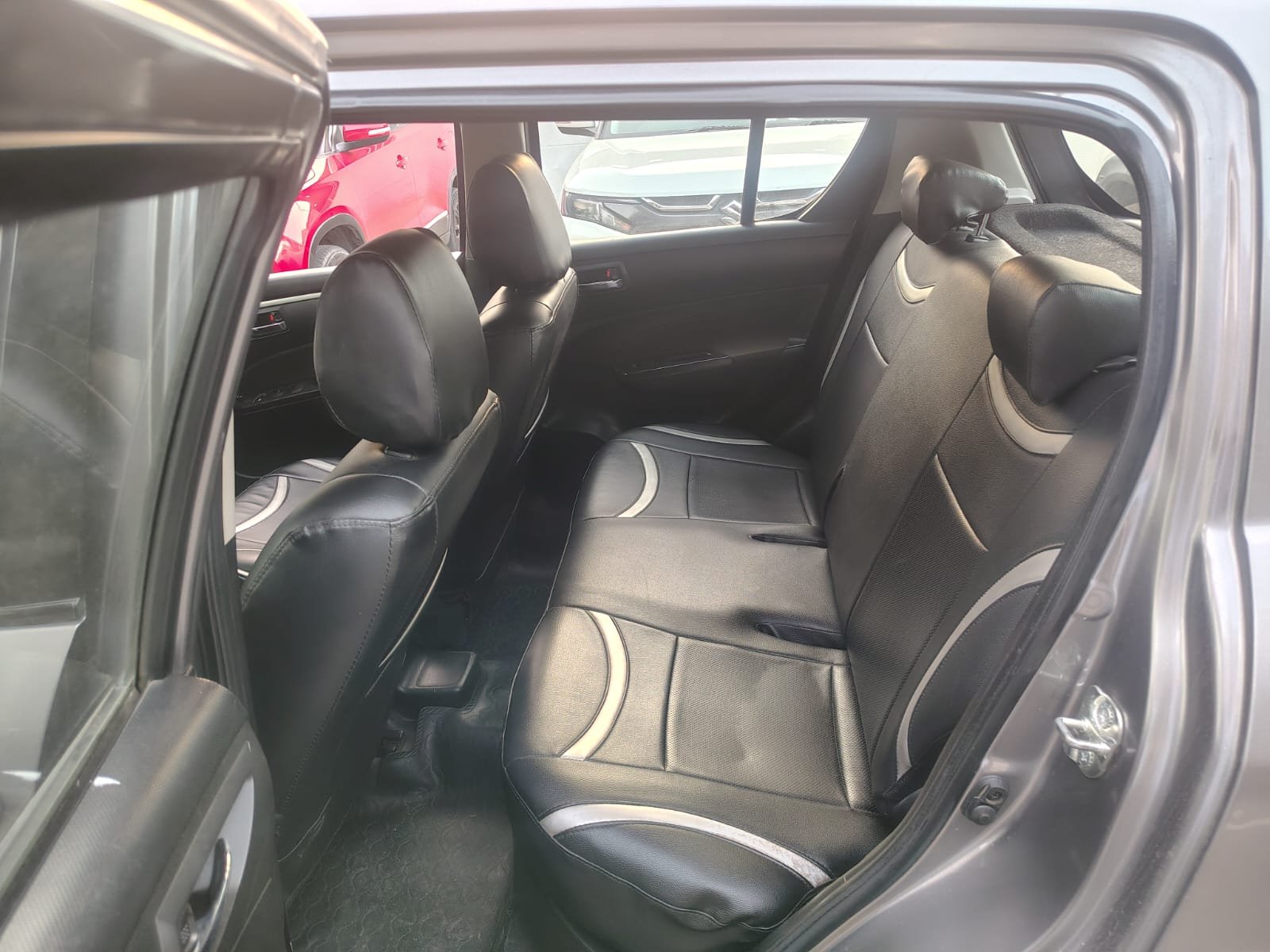 Maruti Suzuki Swift Vxi