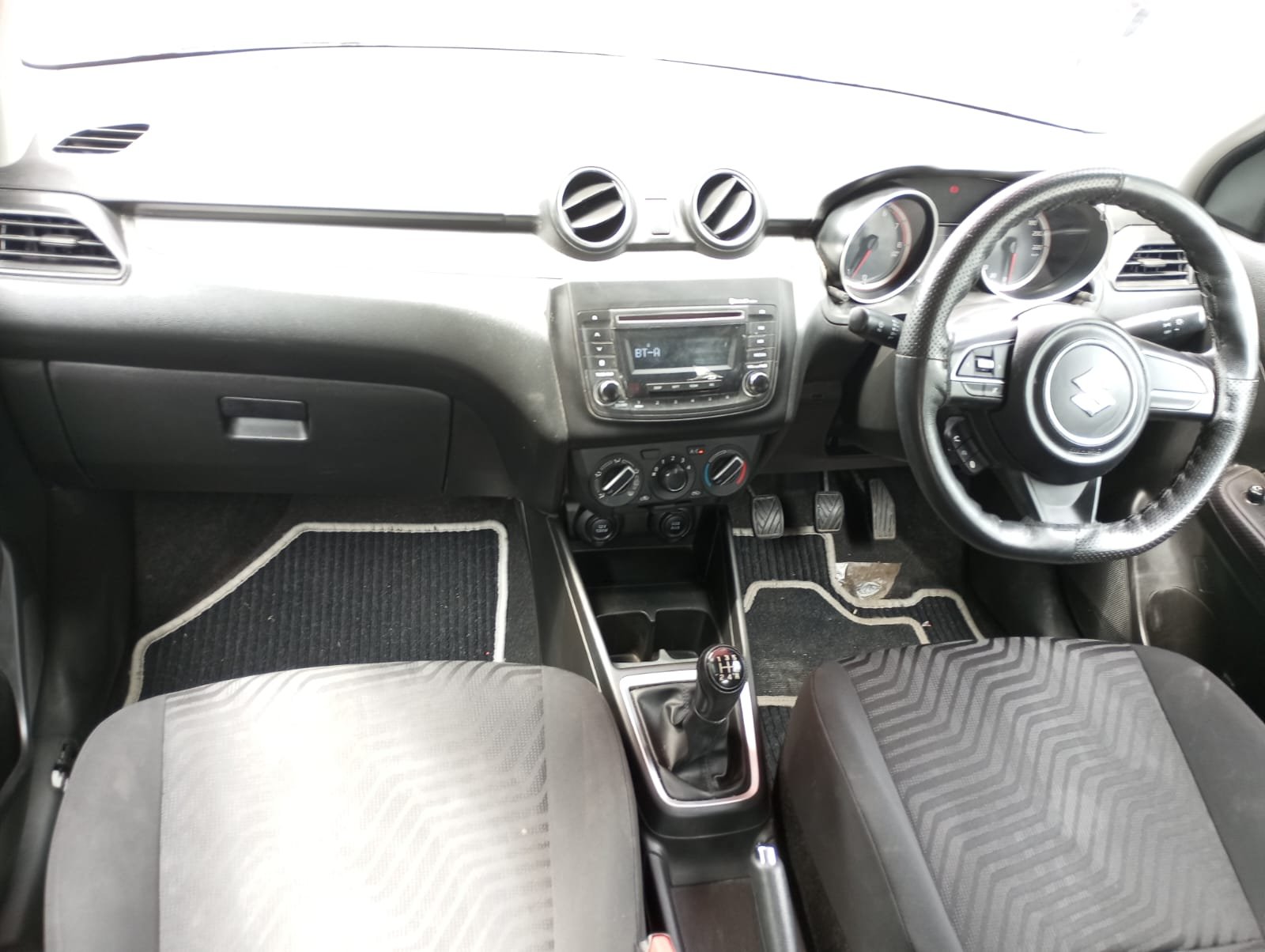 Maruti Suzuki Swift VXI