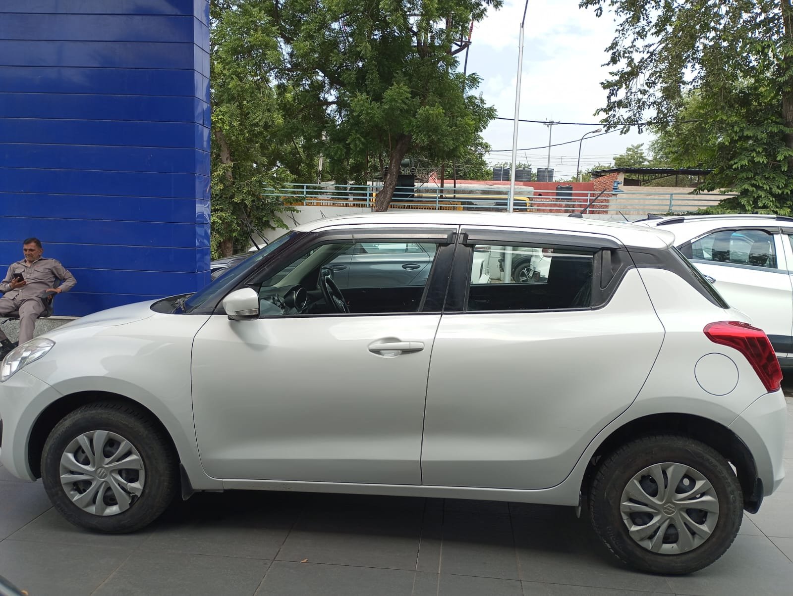 Maruti Suzuki Swift VXI