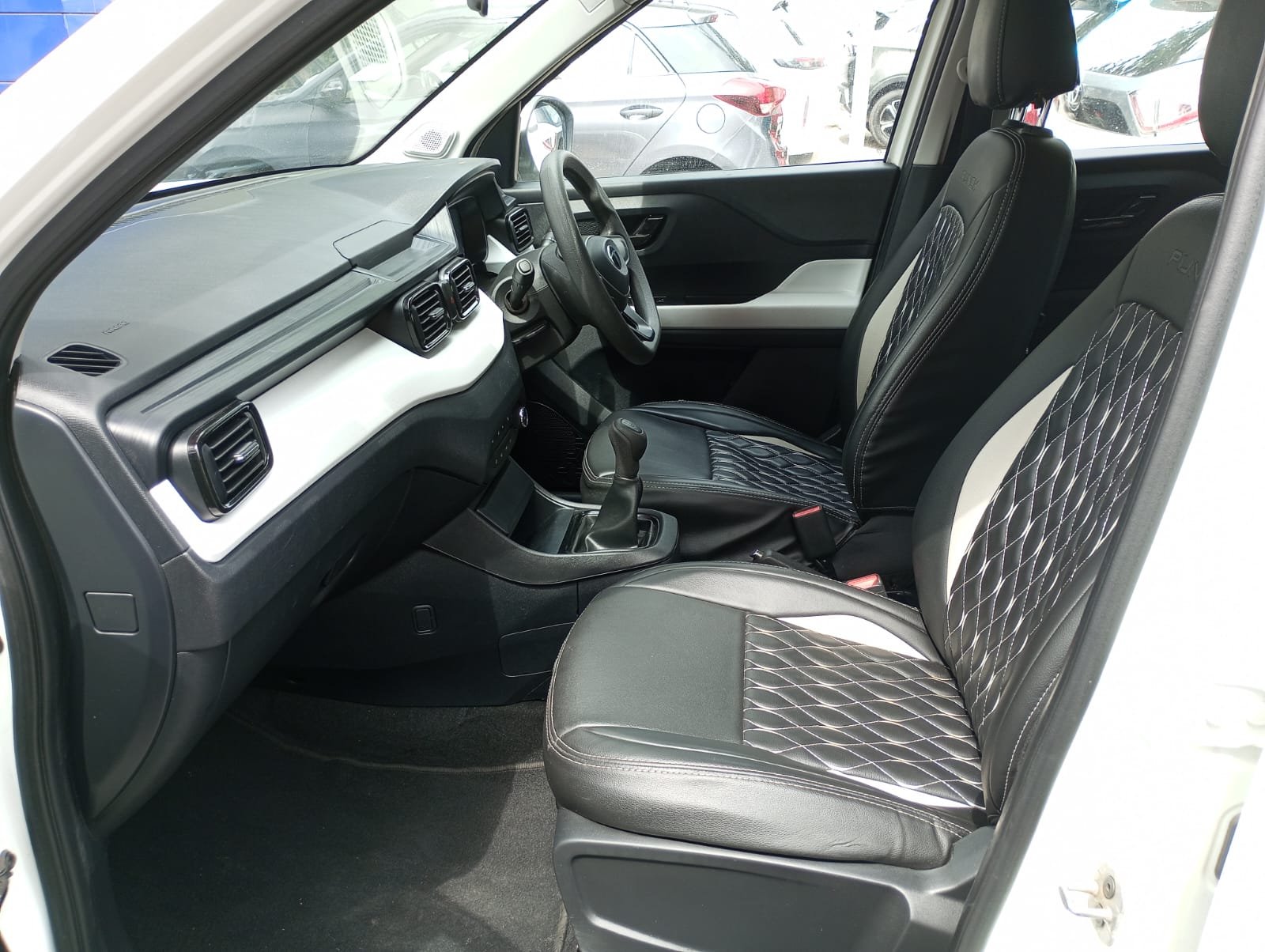 Tata Motors Punch Pur 1.2P MT BS6PH2