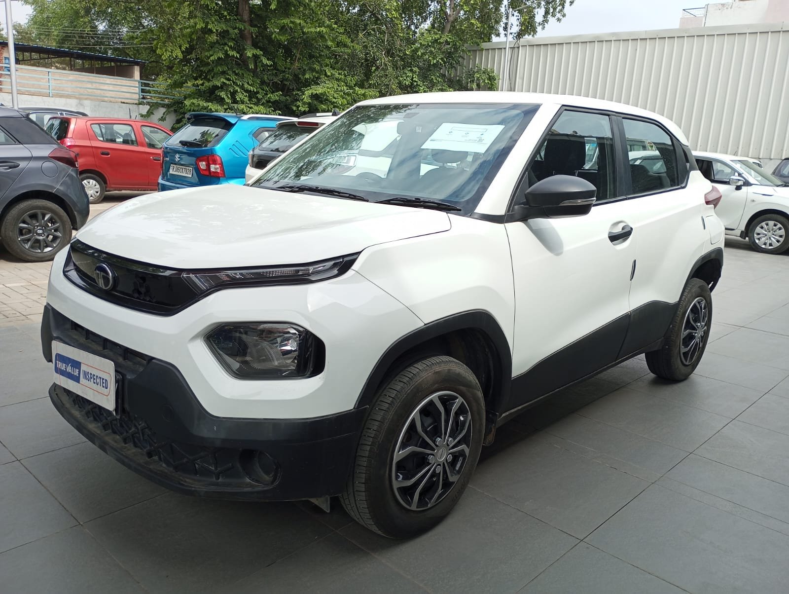 Tata Motors Punch Pur 1.2P MT BS6PH2