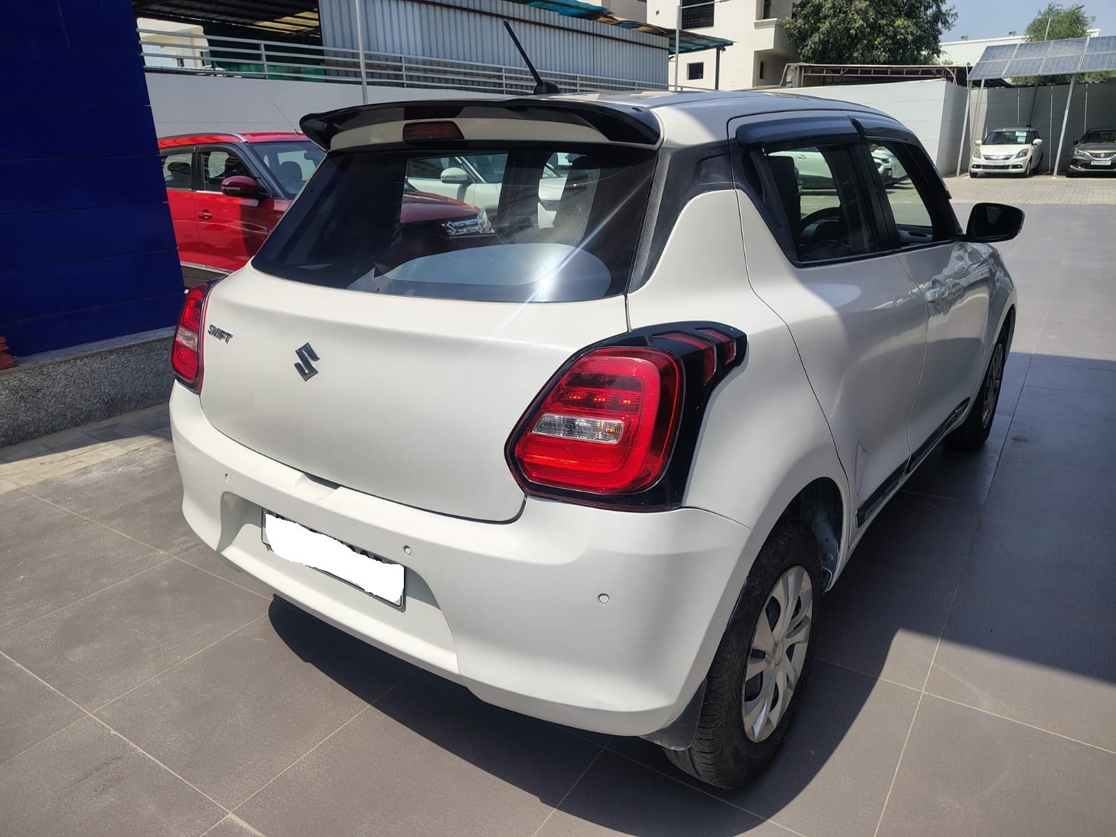 Maruti Suzuki Swift vxi amt